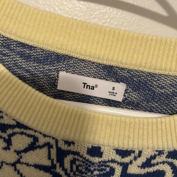 TNA Sweater - Picture 2 of 3